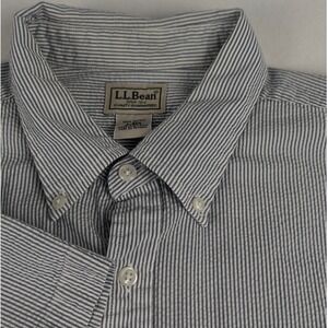 LL Bean Mens Gray White Seersucker Short Sleeve Button Down Shirt Large L-REG